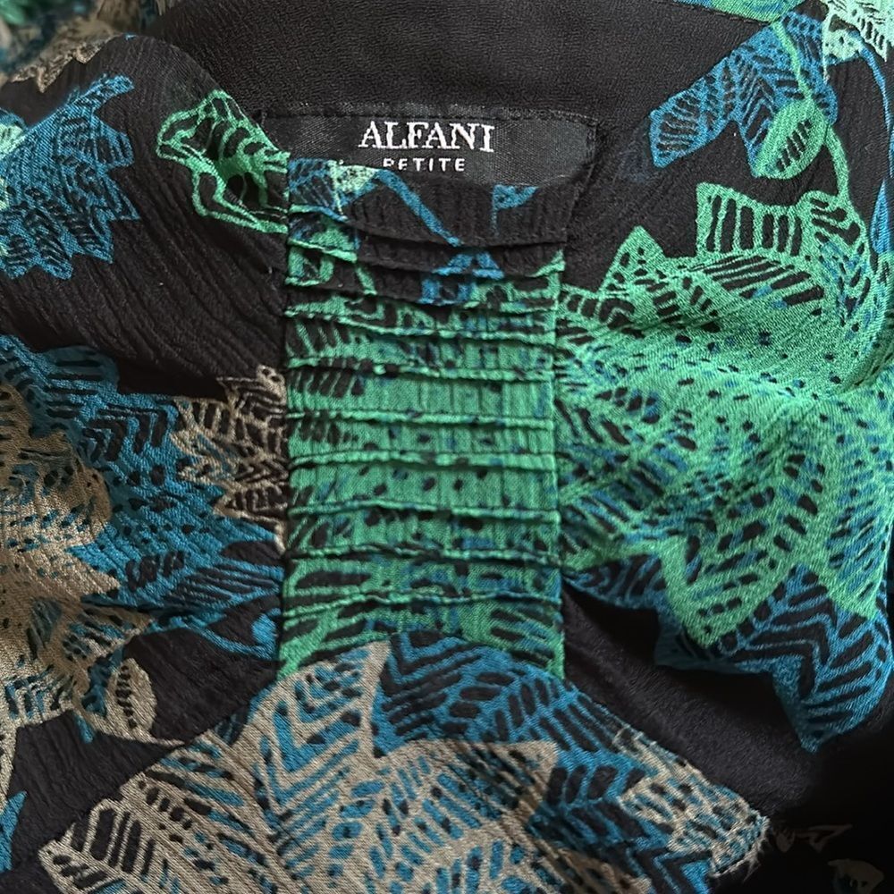 Alfani Blue and Green Skirt Set - Picture 12 of 12